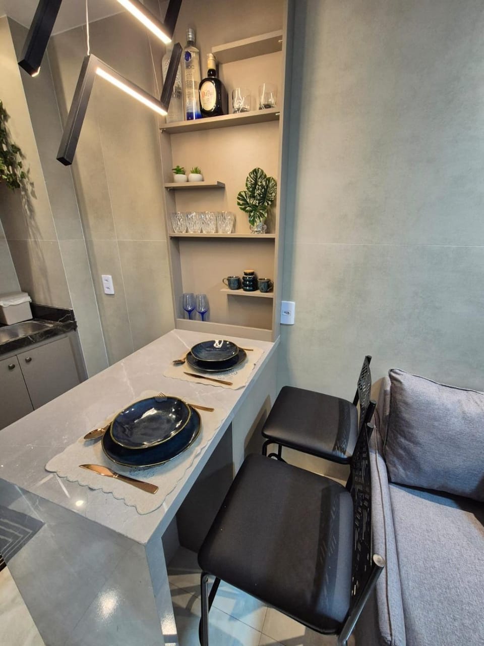 Seating area, Dining area