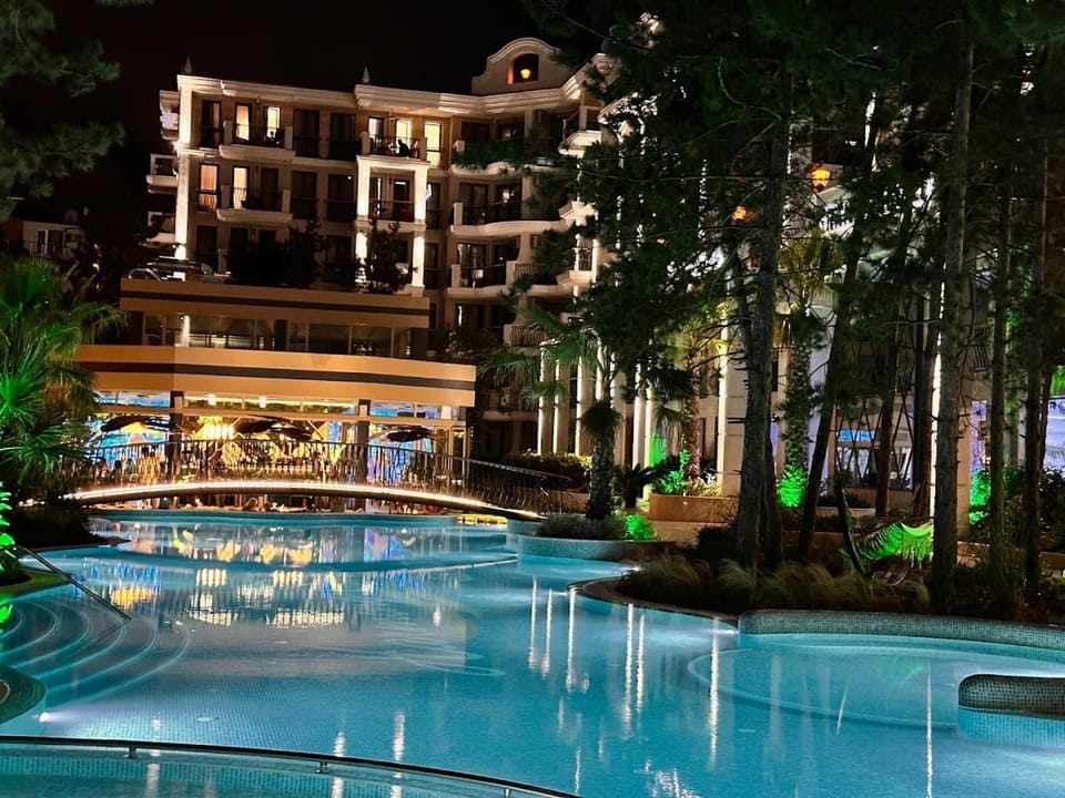 Night, Swimming pool
