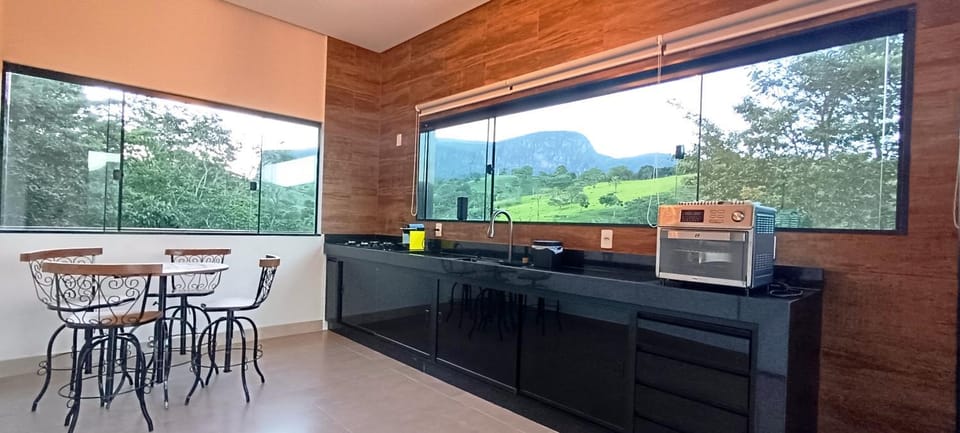 Natural landscape, Dining area, Mountain view, oven