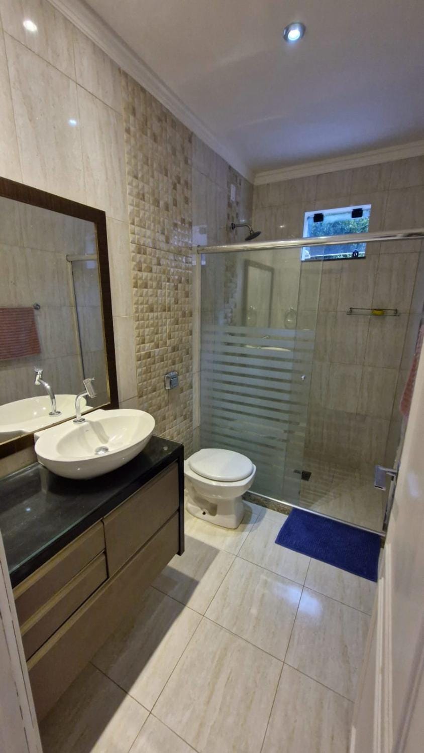 Shower, Bathroom, towels
