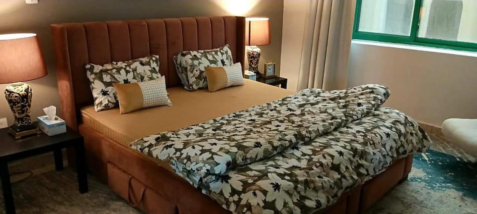 Gorgeous 3-Bedroom Family Apartment with Balcony Apartment in Al Sharjah