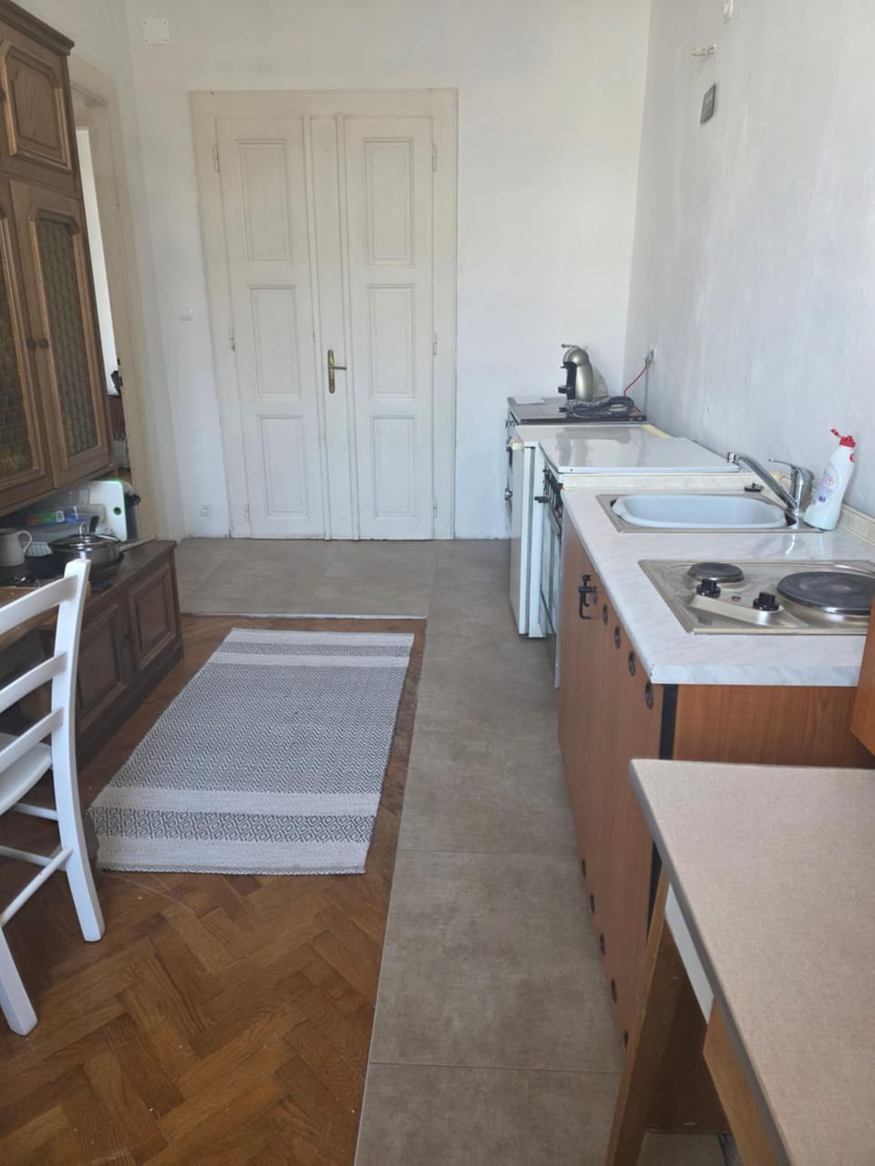 Kitchen or kitchenette, stove
