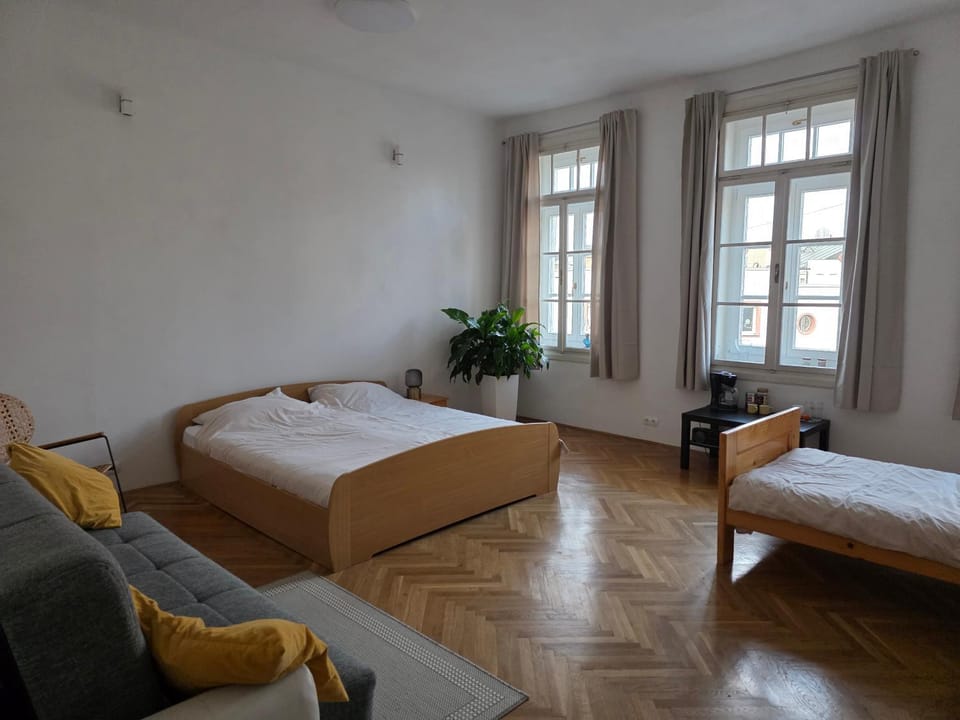 Photo of the whole room, Seating area, Bedroom