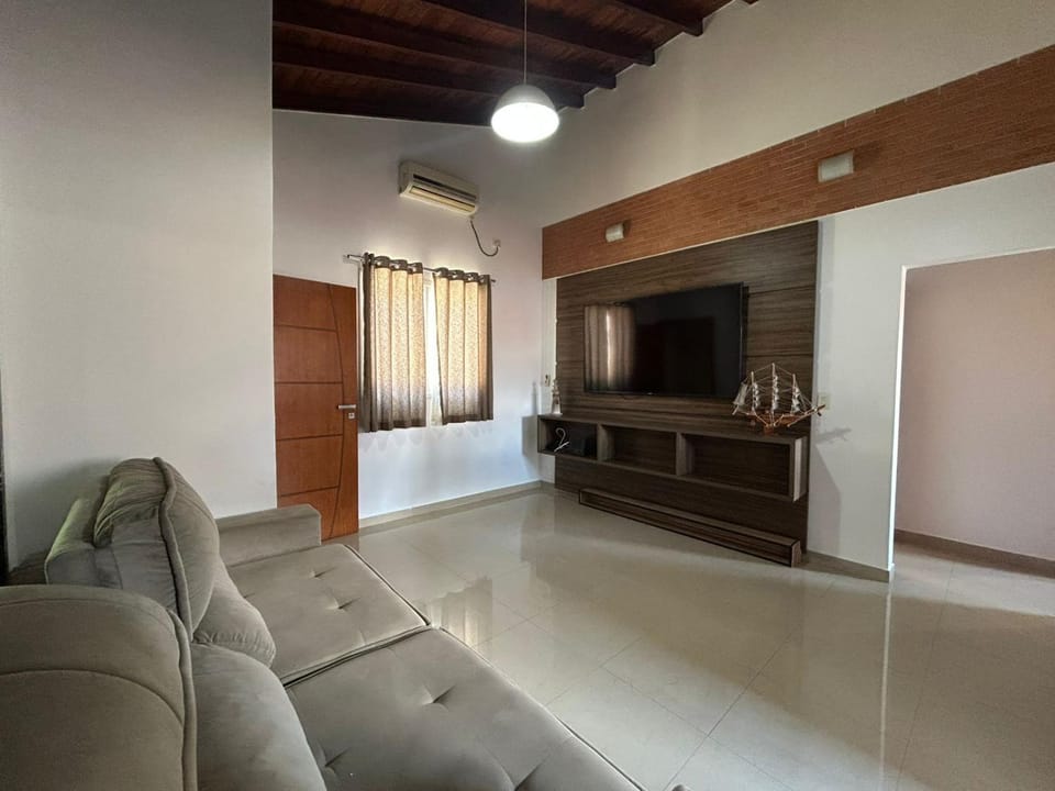 Casa a poucos metros da praia para o seu carnaval House in State of São Paulo