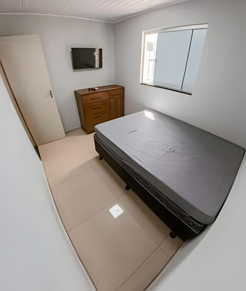 Bed, TV and multimedia, Photo of the whole room, Evening entertainment, Bedroom
