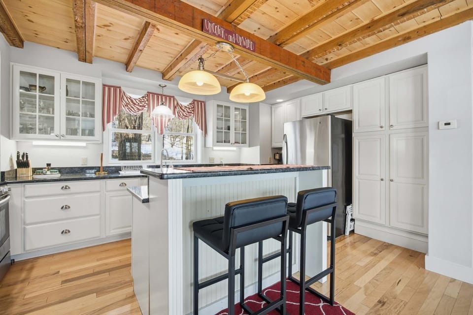Spacious Victorian Retreat in Downtown Wolfeboro House in Wolfeboro