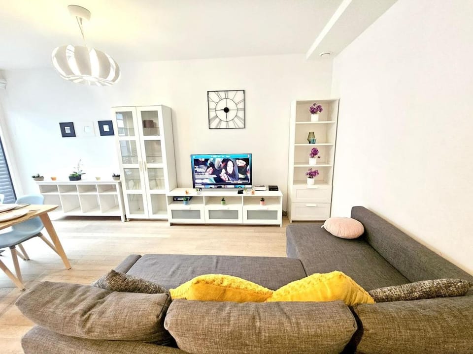 City chic living two bedroom apartment Apartment in Luxembourg