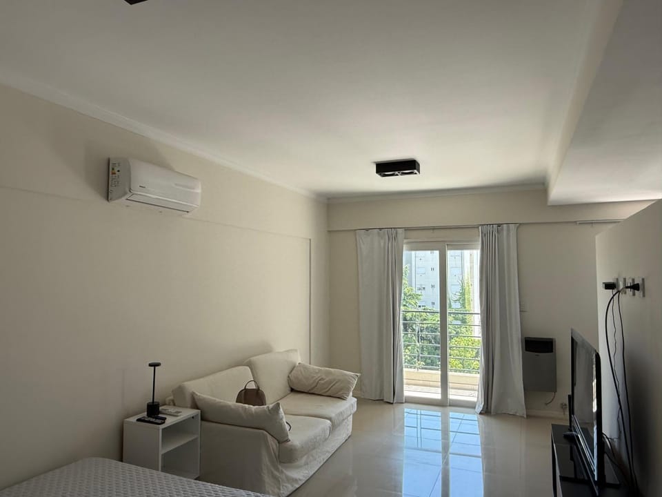 TV and multimedia, Living room, air conditioner