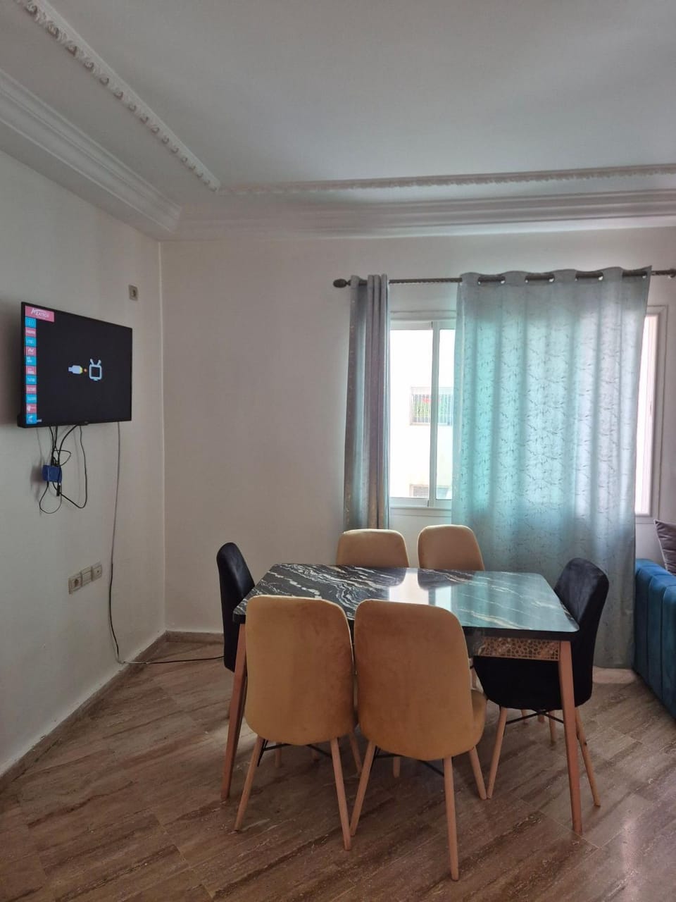 Communal lounge/ TV room, TV and multimedia, Living room, Dining area