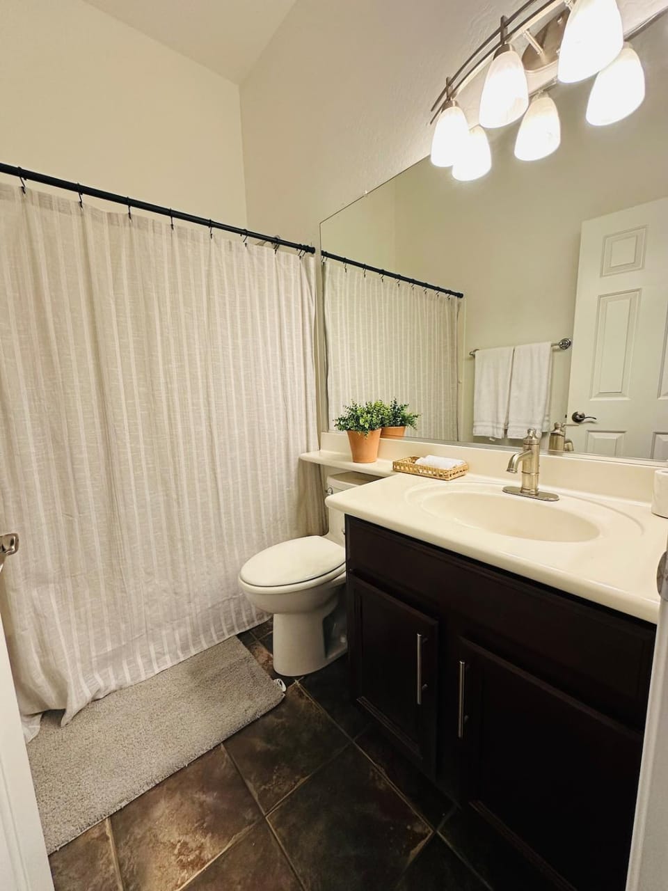 Estrella Mountain Oasis with Pool & Hot Tub House in Goodyear