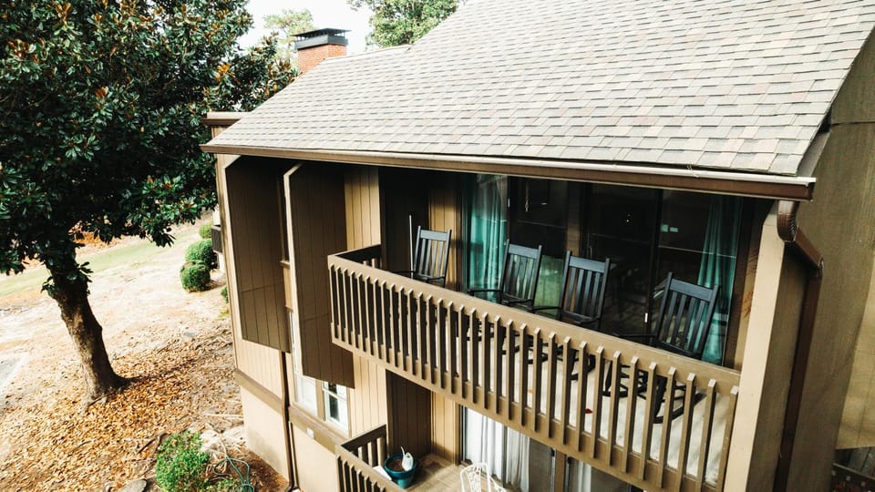 Property building, Balcony/Terrace, Quiet street view