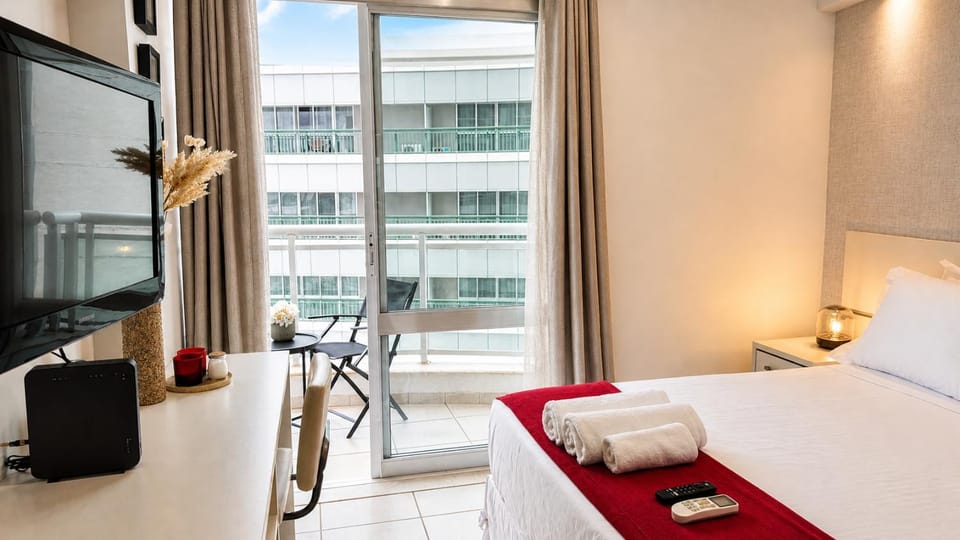 Bed, TV and multimedia, Balcony/Terrace, towels