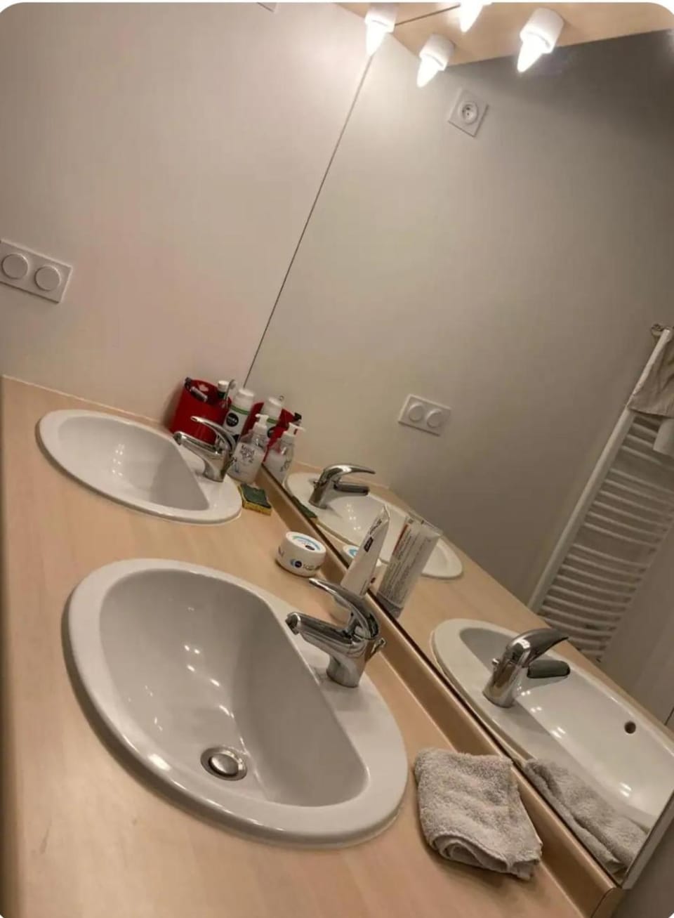 night light Appartement partagé Apartment in Chambery