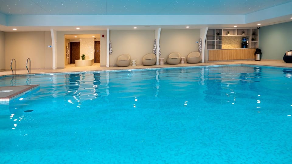Pool view, Swimming pool