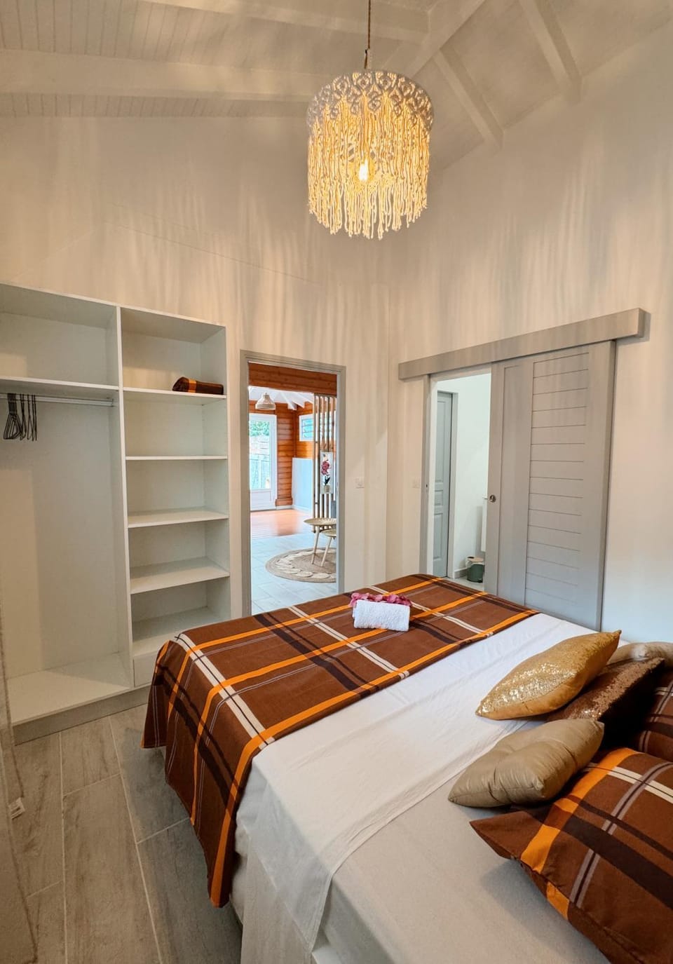 Bed, Photo of the whole room, Bedroom, wardrobe