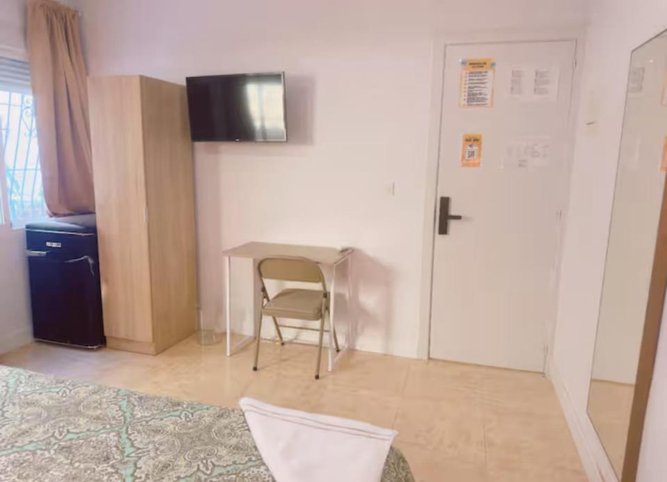 Habitación en Alicante 11 Bernardo Bed and Breakfast in Alicante