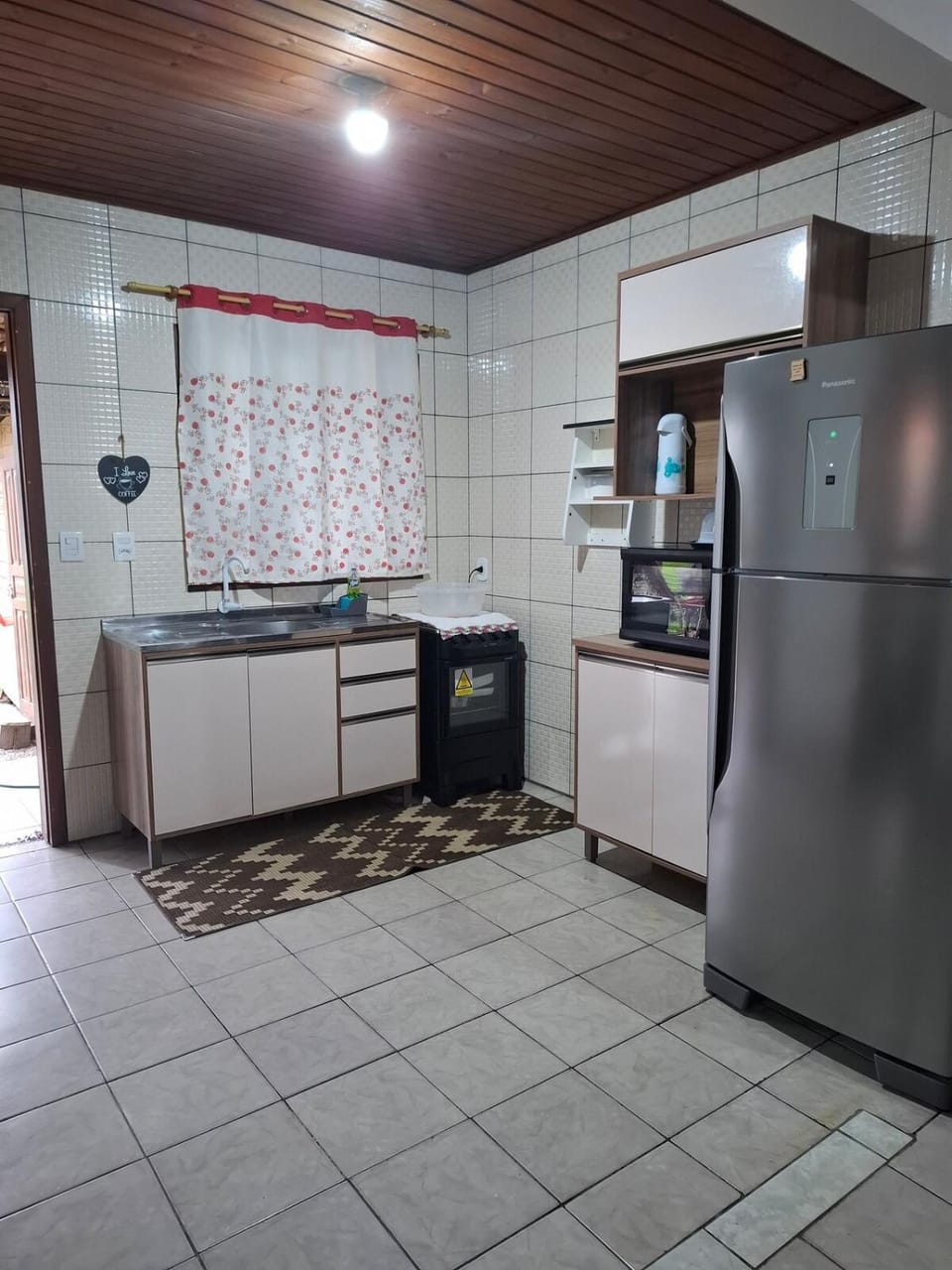 Kitchen or kitchenette, oven, stove