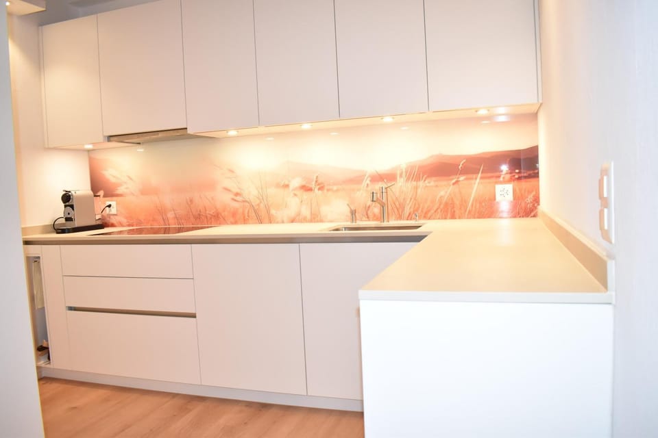 Helvetia 3005 Ra 3-ZW 3 Stock Apartment in Lantsch/Lenz