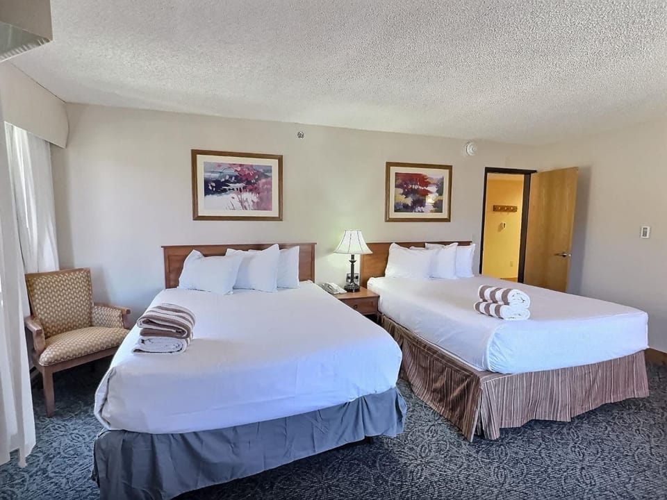 1 Bedroom Condo Perfect Location #425 with Pool and Hot Tub House in Colorado