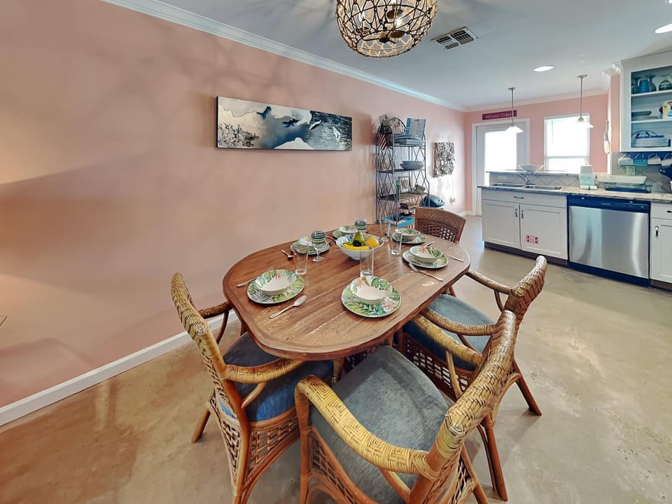 Sandy Seashell Apartment in Port Aransas