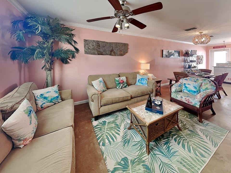 Sandy Seashell Apartment in Port Aransas