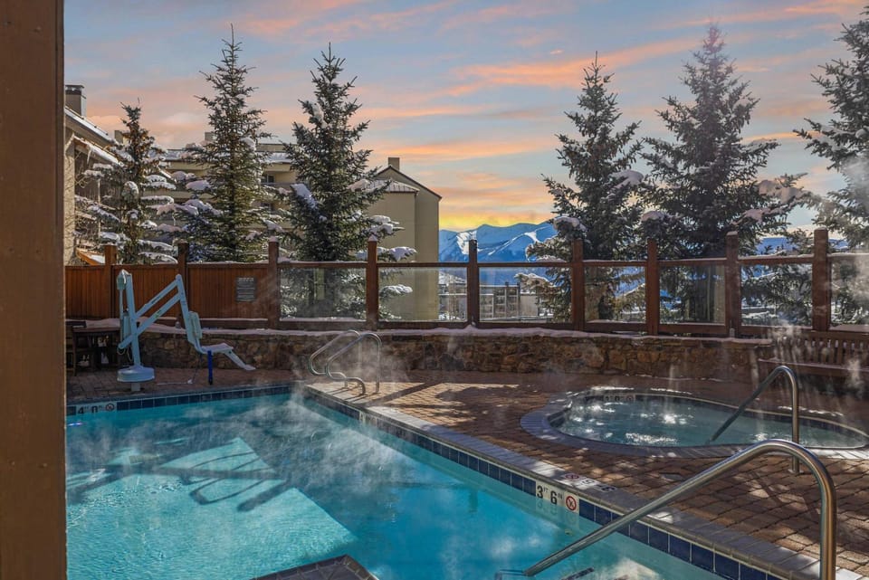 Luxury 1 Bedroom Resort Condo House in Colorado