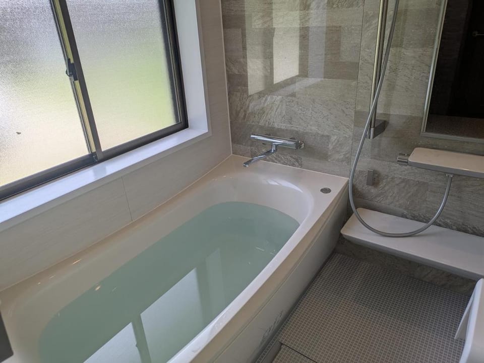 Bathroom, Bath