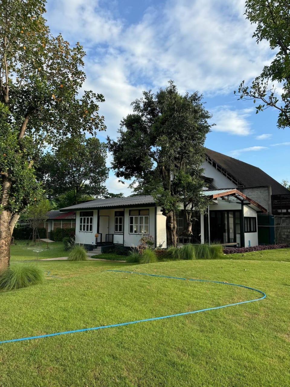 Riverfront Design Villa w 3 Acre Lawn and River View Villa in Chiang Mai