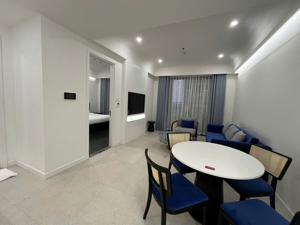 TV and multimedia, Kitchen or kitchenette