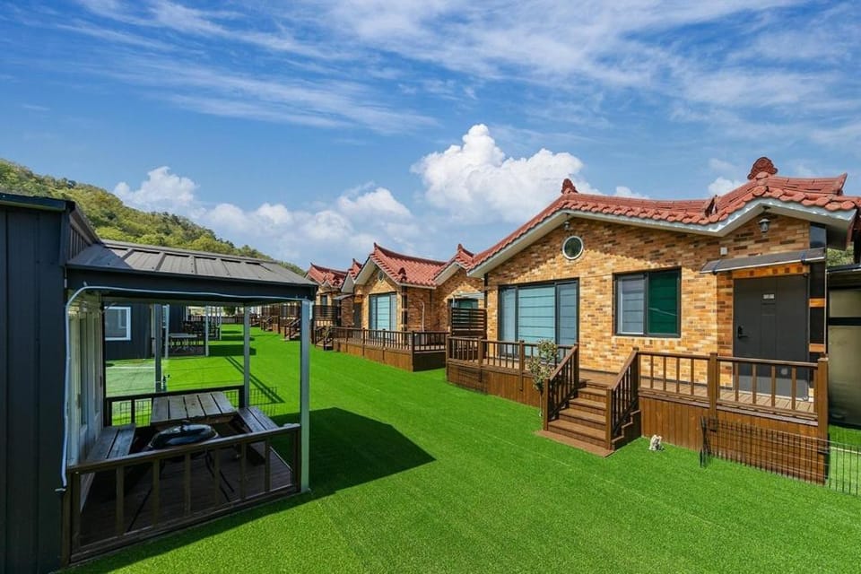 Gyeongju Helper Dog Pet Pension Bed and Breakfast in South Korea