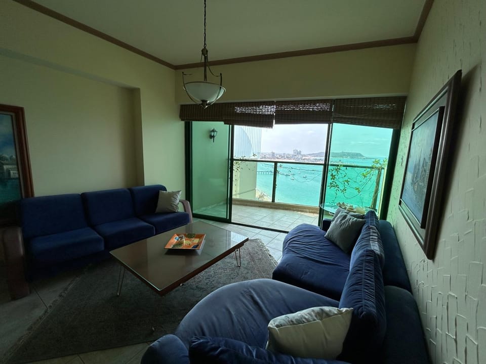 Hermoso departamento frente al mar Apartment in Salinas