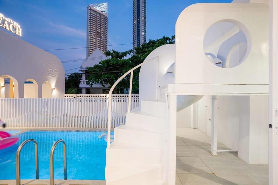 Property building, Swimming pool