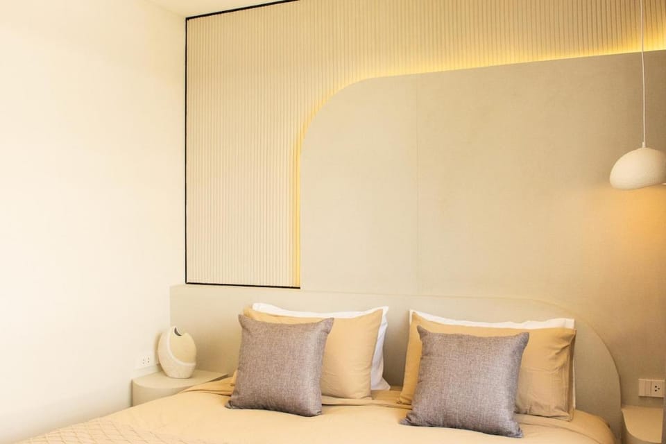 2 Bedroom for 4 Guests Private at Center Sathorn Apartment in Bangkok