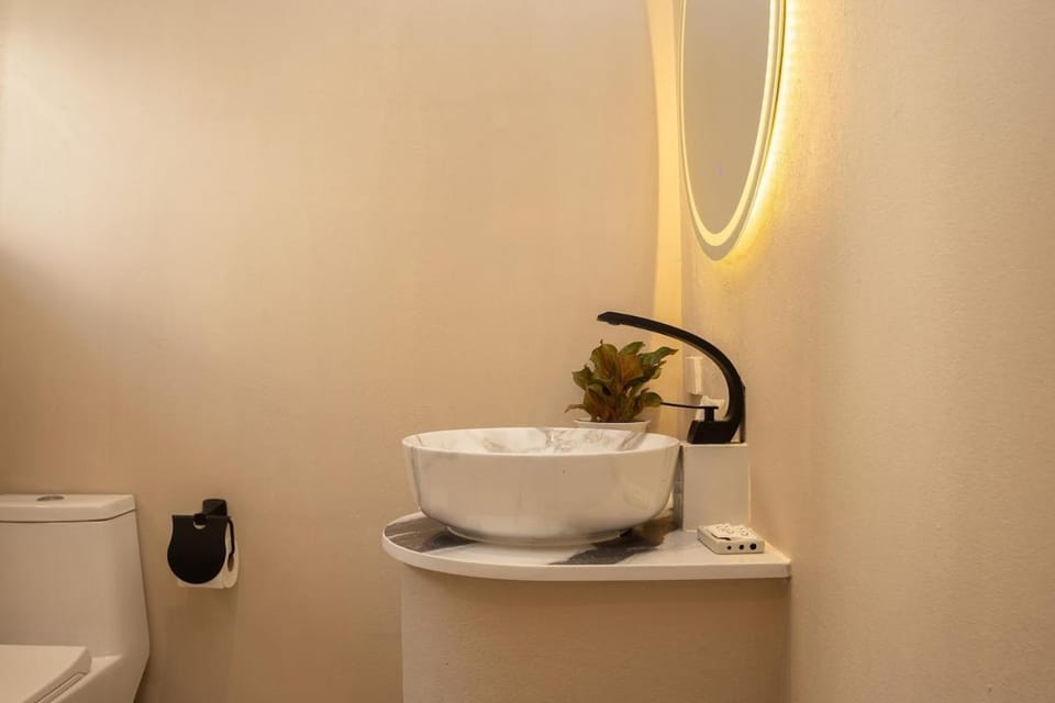 2 Bedroom for 4 Guests Private at Center Sathorn Apartment in Bangkok