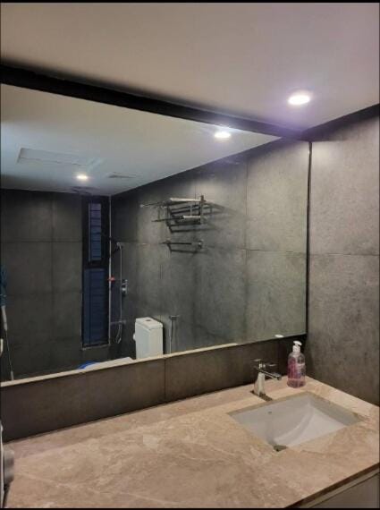 1BR Studio with Rooftop Access Apartment in Dhaka