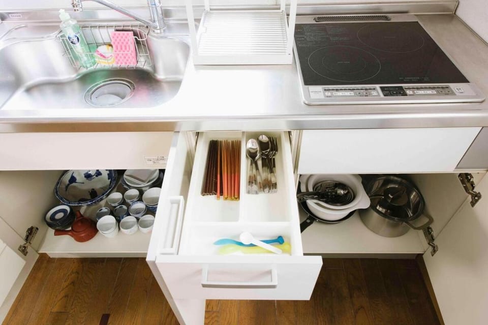 Kitchen or kitchenette