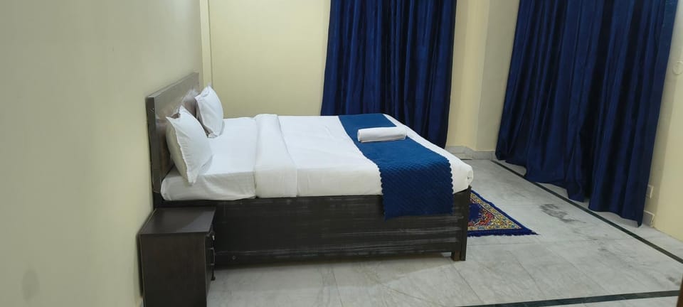 Pb Legacy hotel Apartment in Noida