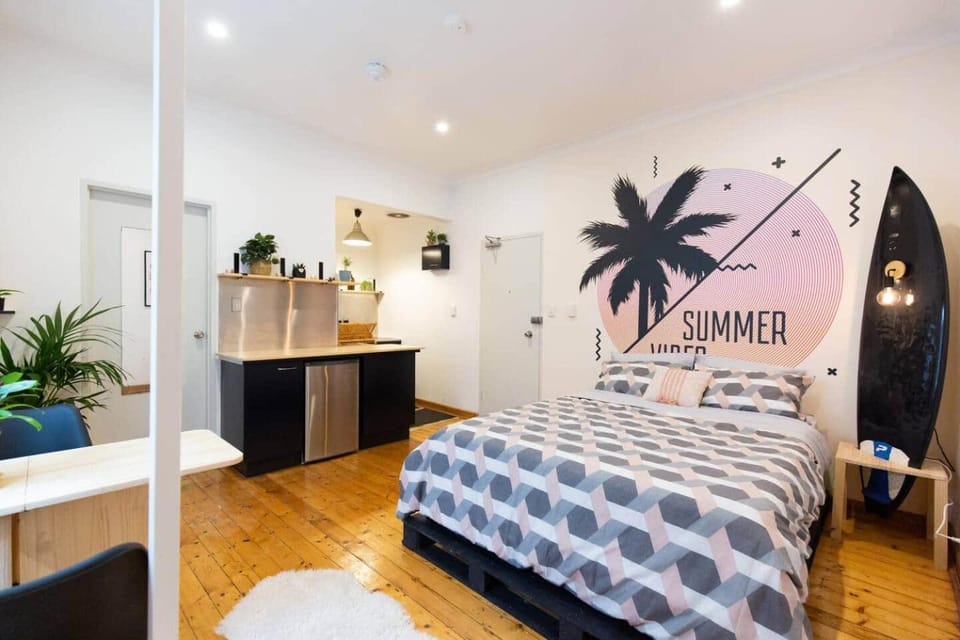 Beachfront Bondi Studio with Aircon Apartment in Sydney