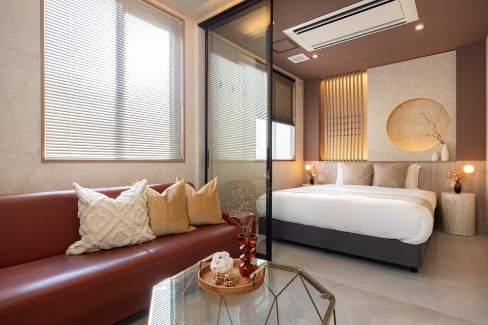 Bed, Living room, Bedroom, air conditioner