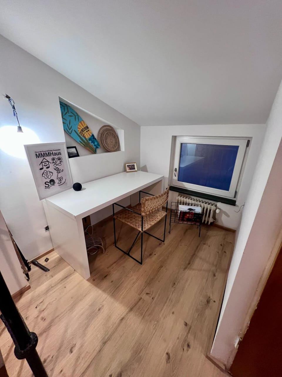 TV and multimedia, Business facilities