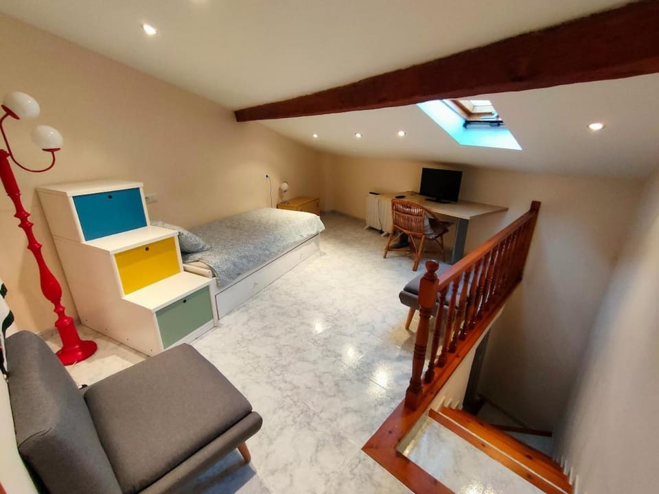 Cal Pataqué, house in Arnes House in Catalonia
