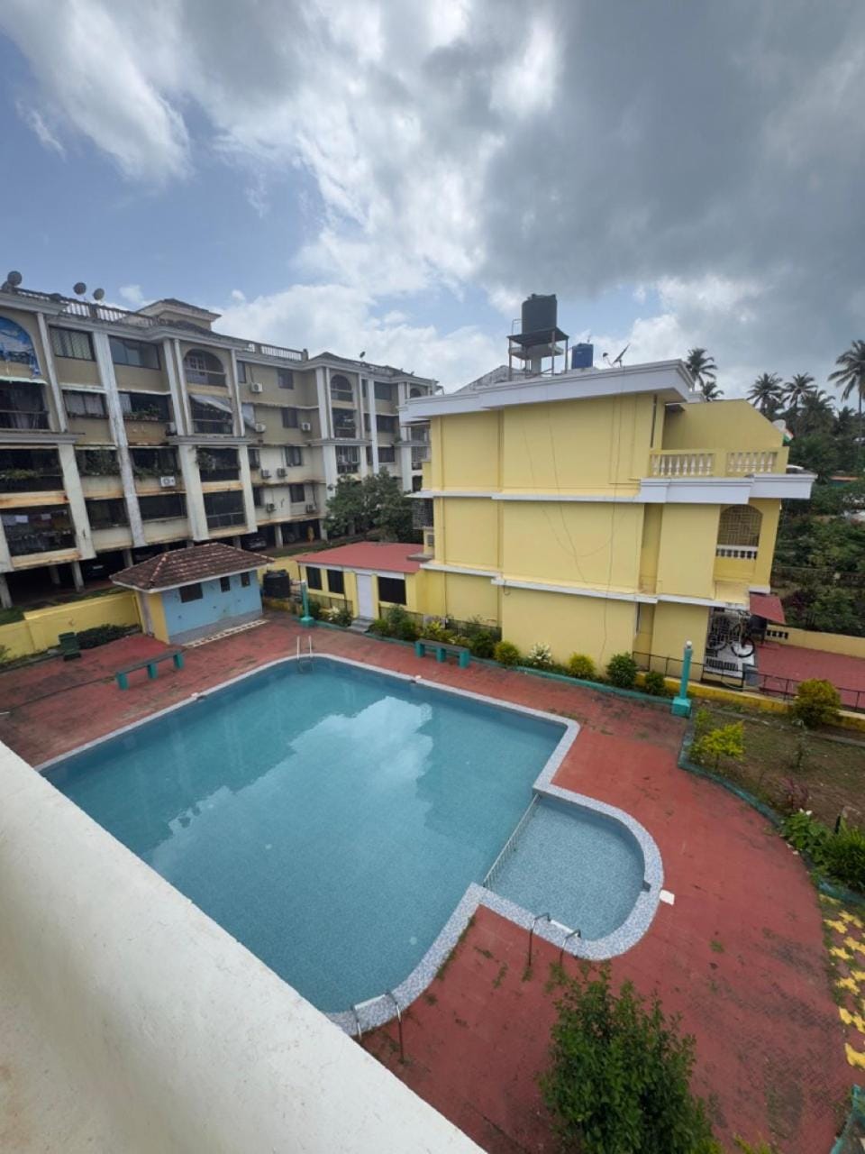 Property building, Day, Swimming pool, Swimming pool