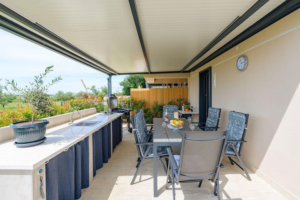 Atemberaubendes Apartment mit Whirlpool, Grillbereich, Smart TV Apartment in Istria County