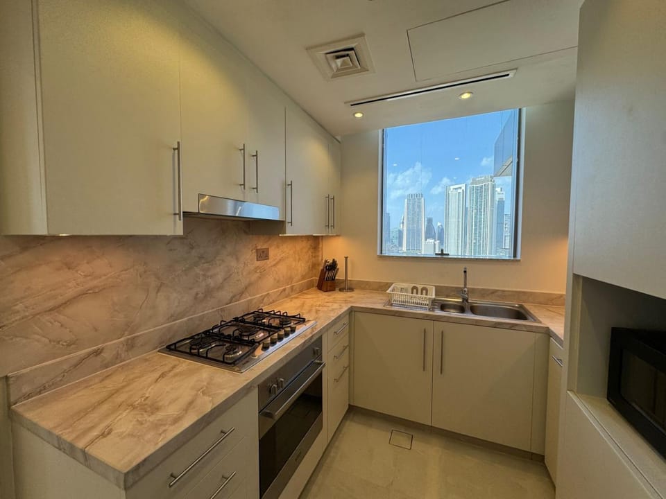 View (from property/room), View (from property/room), Kitchen or kitchenette, stove