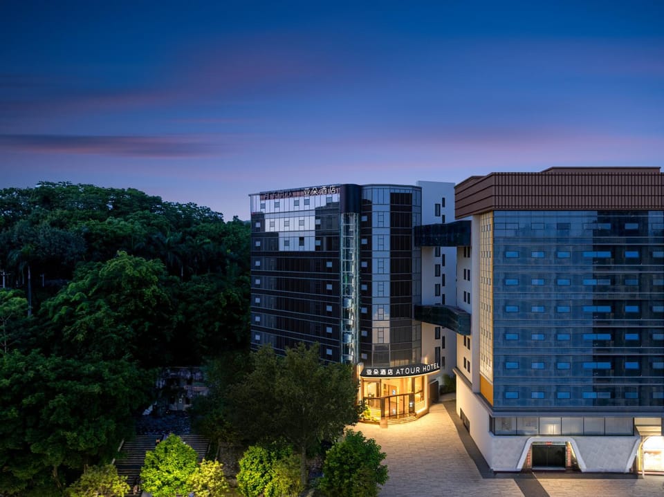 Atour Hotel Shenzhen Baoan Liutang Subway Station Hotel in Shenzhen