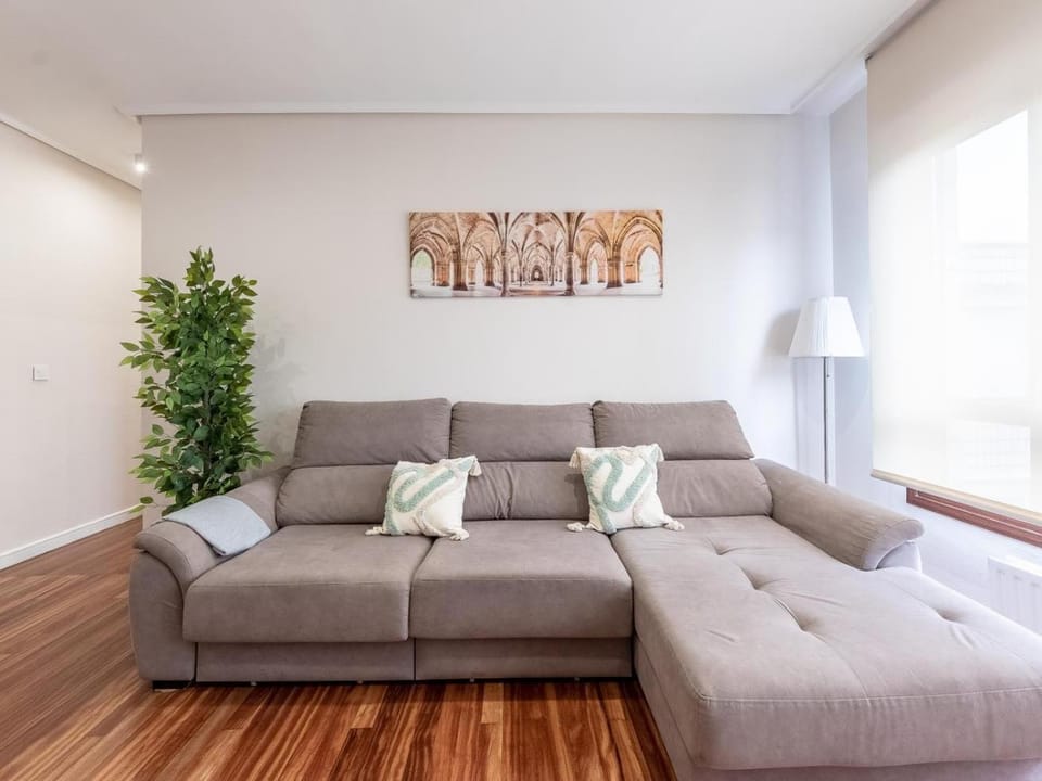 Bright apartment in Las Arenas Apartment in Basque Country