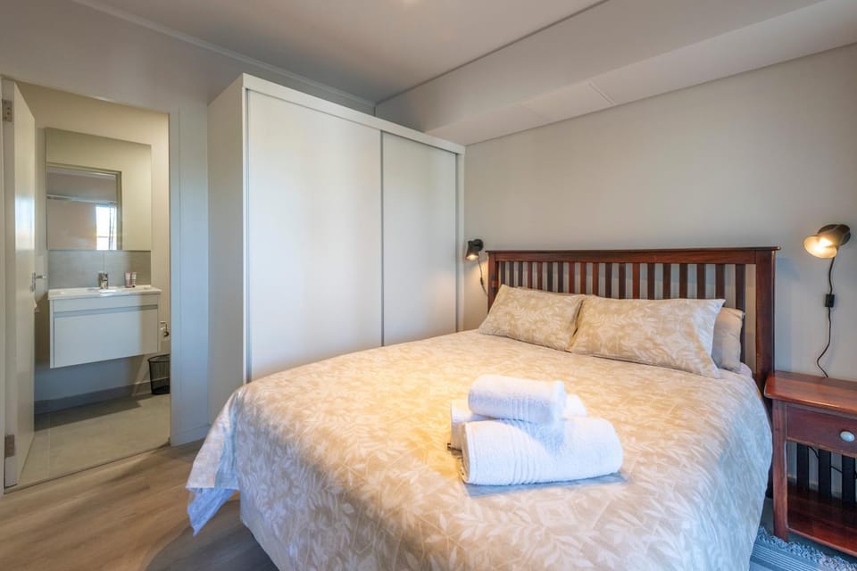 Bathroom, Bedroom