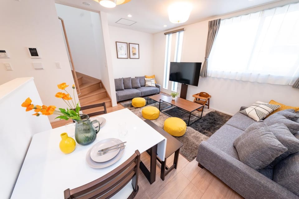 TV and multimedia, Living room, Dining area