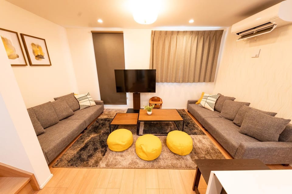 TV and multimedia, Living room, air conditioner