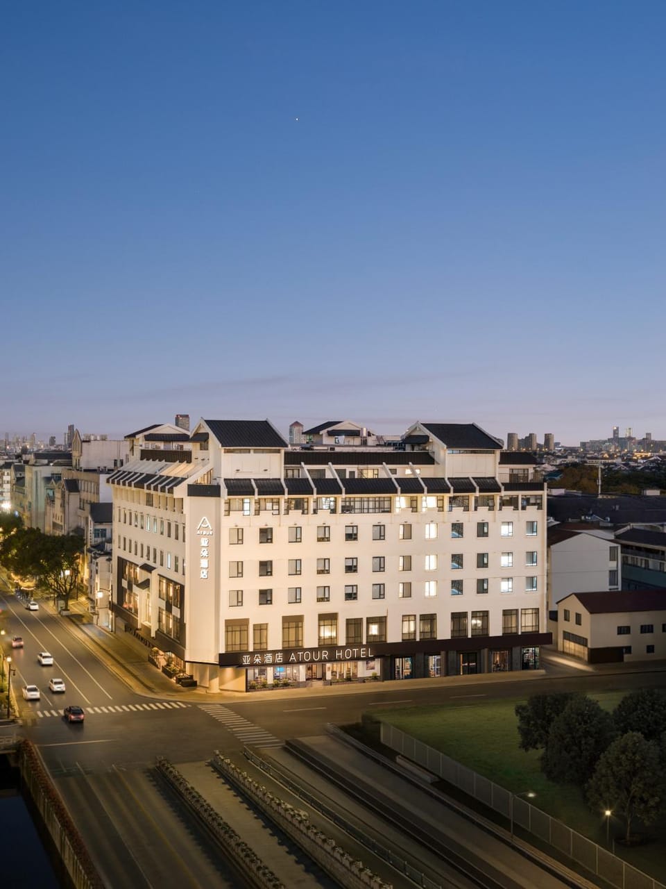 Property building, Neighbourhood, Street view, Location